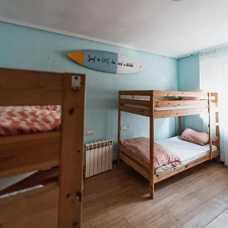 Hostal Family Surfers Salinas (Castrillon)